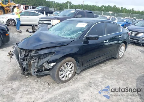 2015 Nissan Altima 2.5/2.5 S/2.5 Sl/2.5 Sv z USA, uszkodzony, nr VIN 1N4AL3AP3FN371633